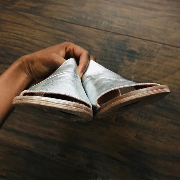 NWOT FP Mont Blanc Metallic Leather Slide Sandal - Picture 3 of 8